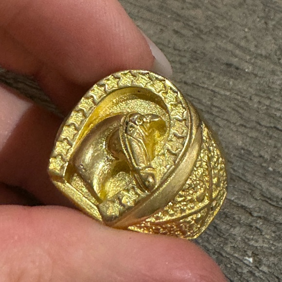 Men’s gold color costume jewelry ring